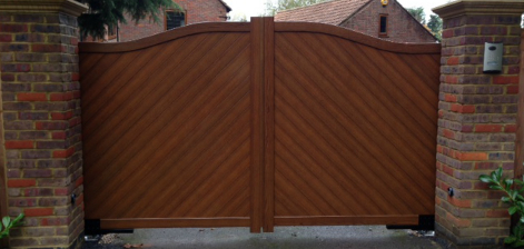 Dark oak aluminium gates